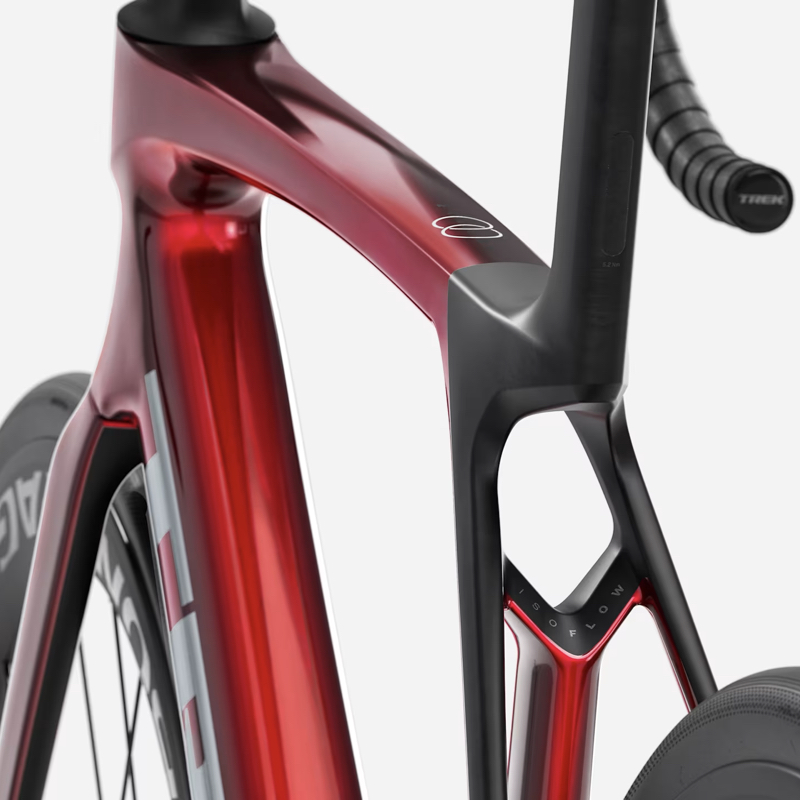 Bicicleta TREK Madone SL 6 Gen 8 - Gloss Fury Red/Matte Deep Smoke